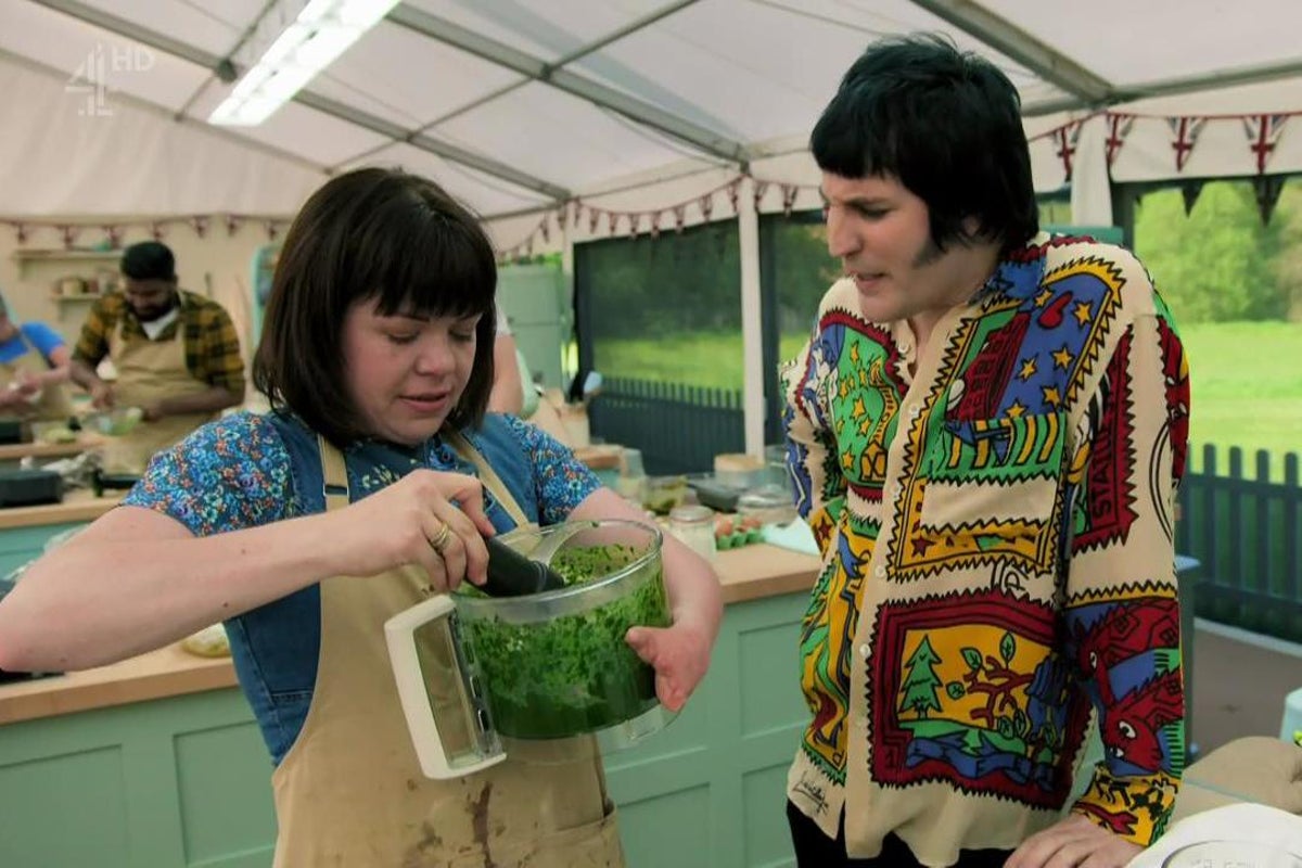Great British Bake Off S Briony Williams Explains Why She Chose Not To Mention Her Disability On The Show The Independent The Independent