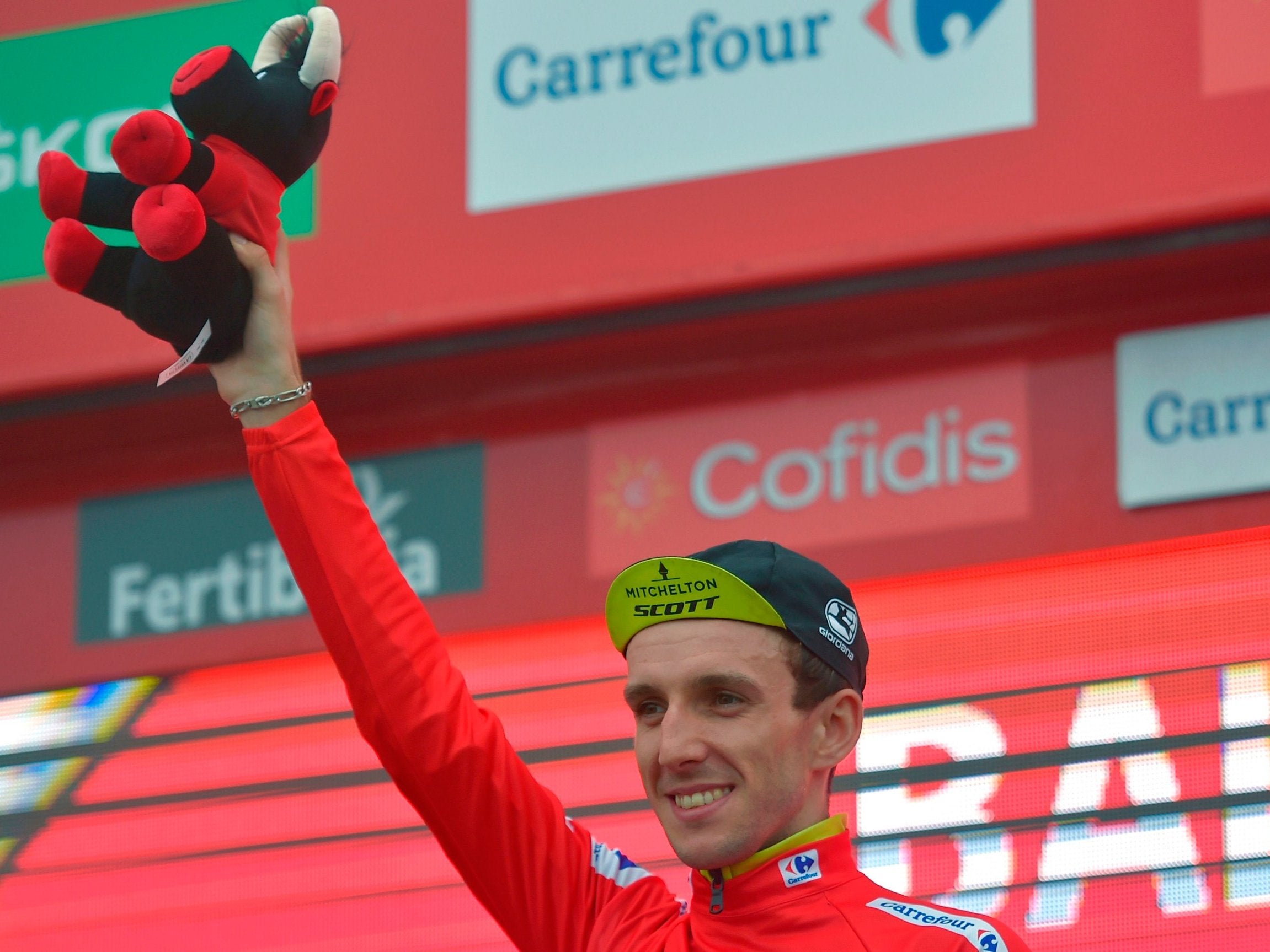 Briton’s Simon Yates retained the red jersey