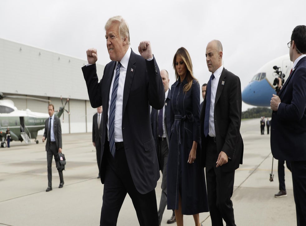 People are editing Trump's 9/11 'fist pumps' photo and it is hilarious ...