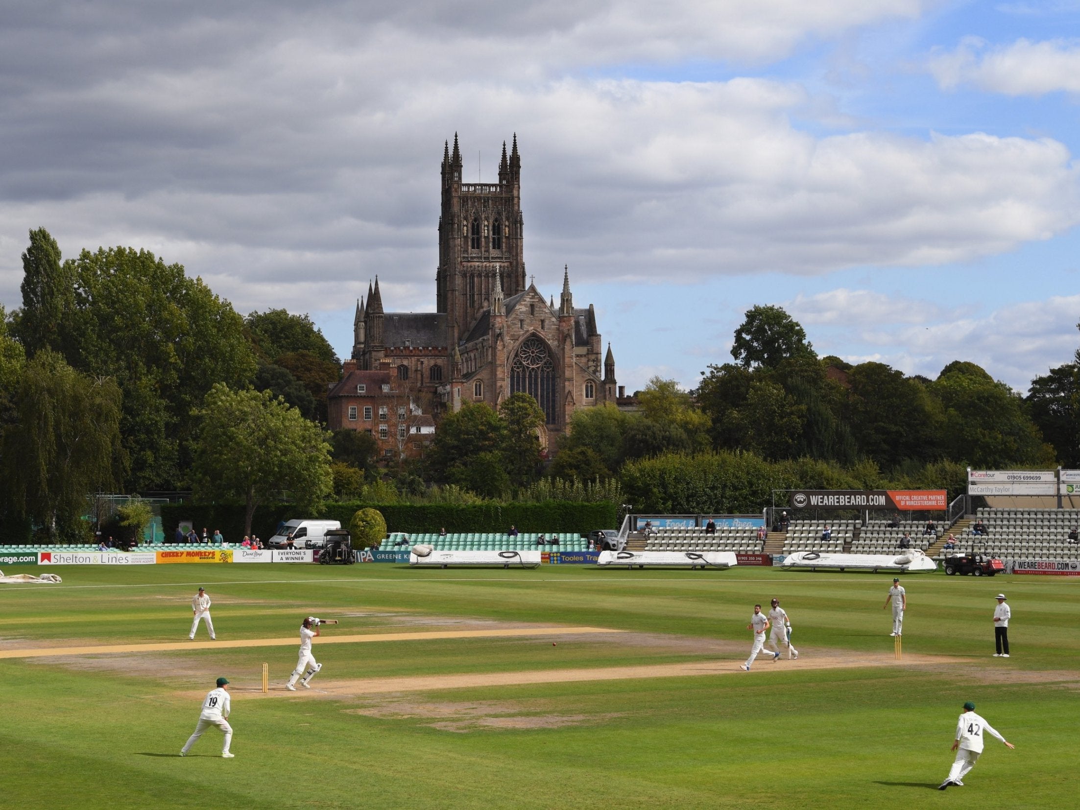 Surrey claimed a tense three-wicket victory in Worcester