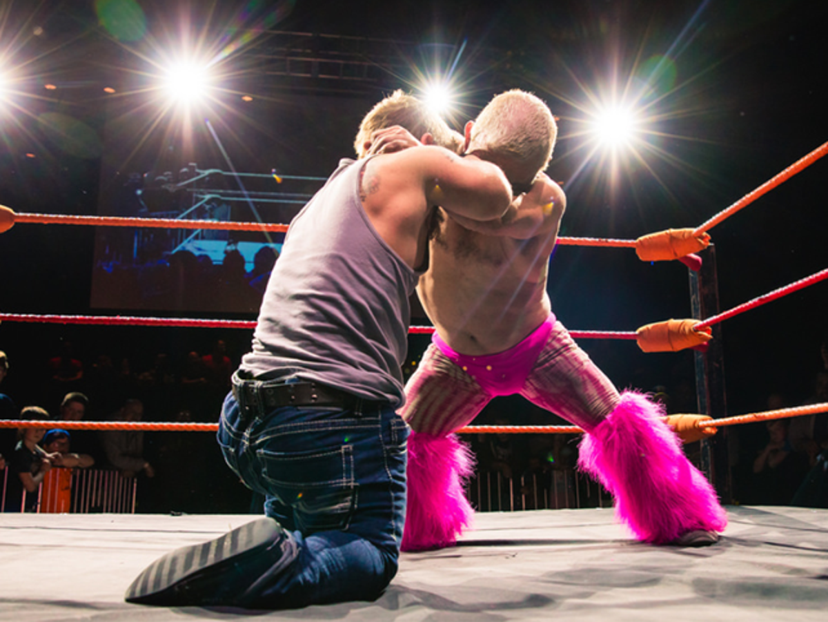 Wrestling show. Snow Wrestling.