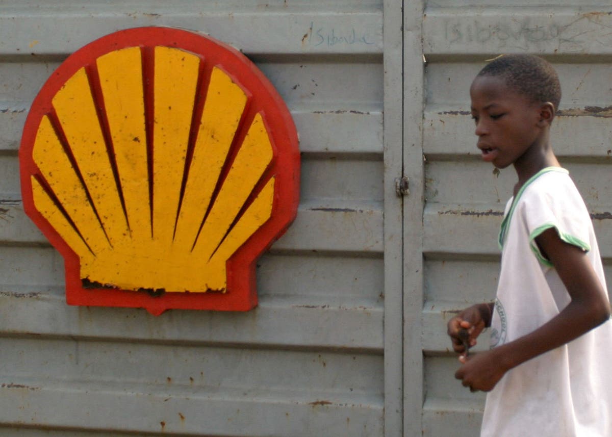 Shell's $1.1bn deal for Nigerian oil field funded alleged bribery scheme, report finds