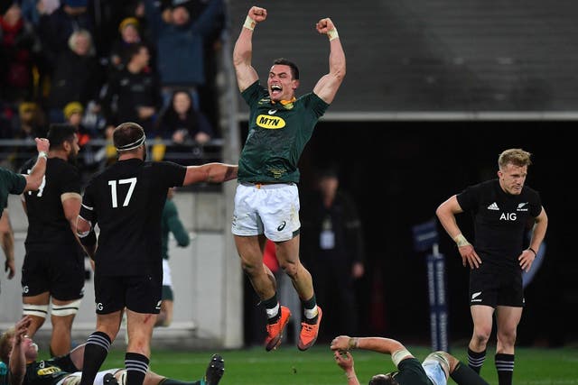 South Africa beat New Zealand to inflict their first defeat of the Rugby Championship
