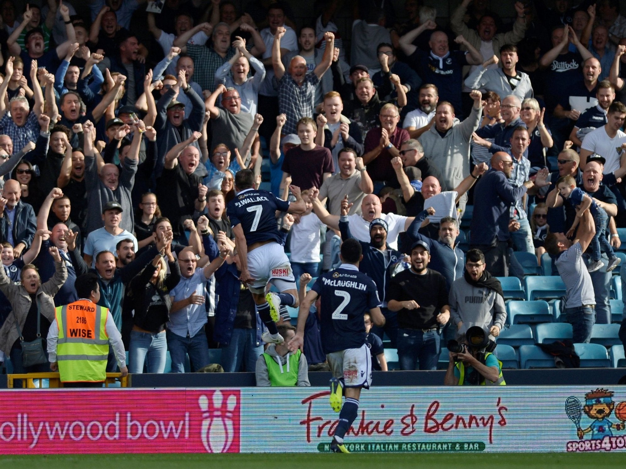 Leeds 3 Millwall 4: Jed Wallace's stoppage-time stunner gives Lions three  points over ten-man United