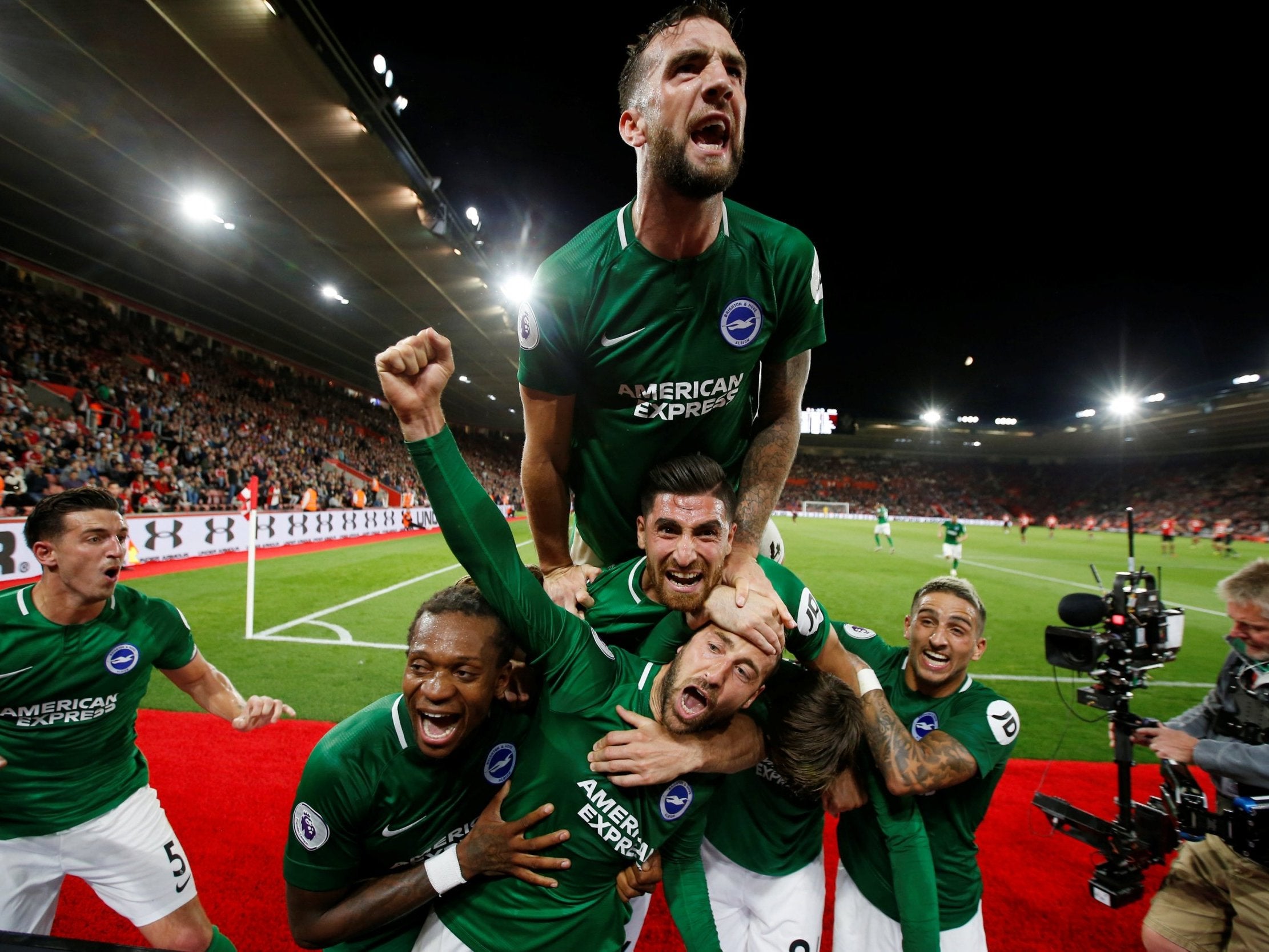 Brighton celebrate Glenn Murray’s late penalty