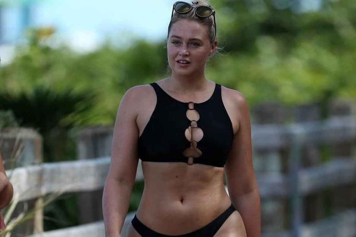 Size 14 Iskra Lawrence shares candid bikini snap and tells fans to 'embrace  yourself' as she reveals 'looking at pictures of slim models' led her to  body dysmorphia