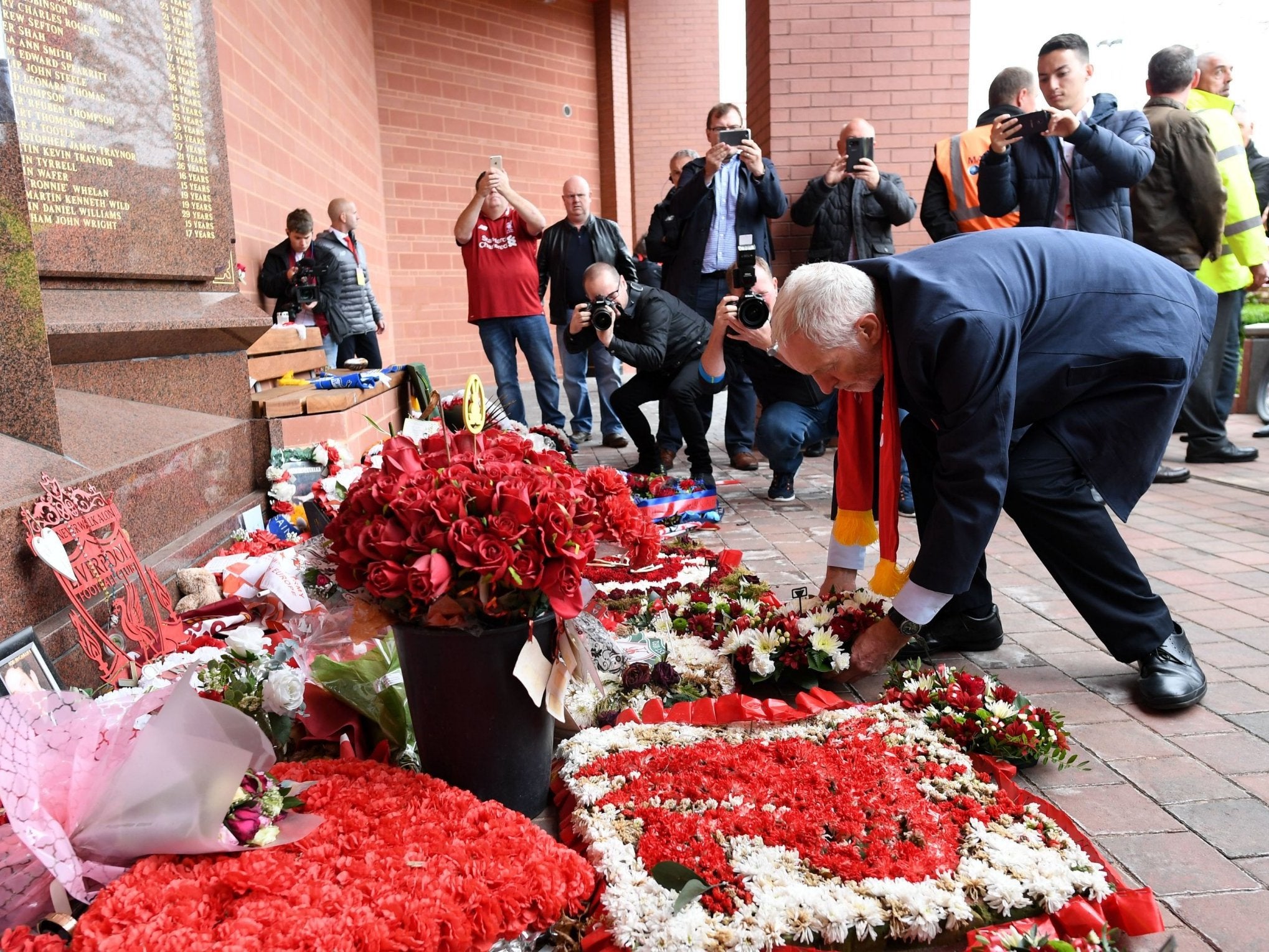 Labour leader lays wreath for Hillsborough victims