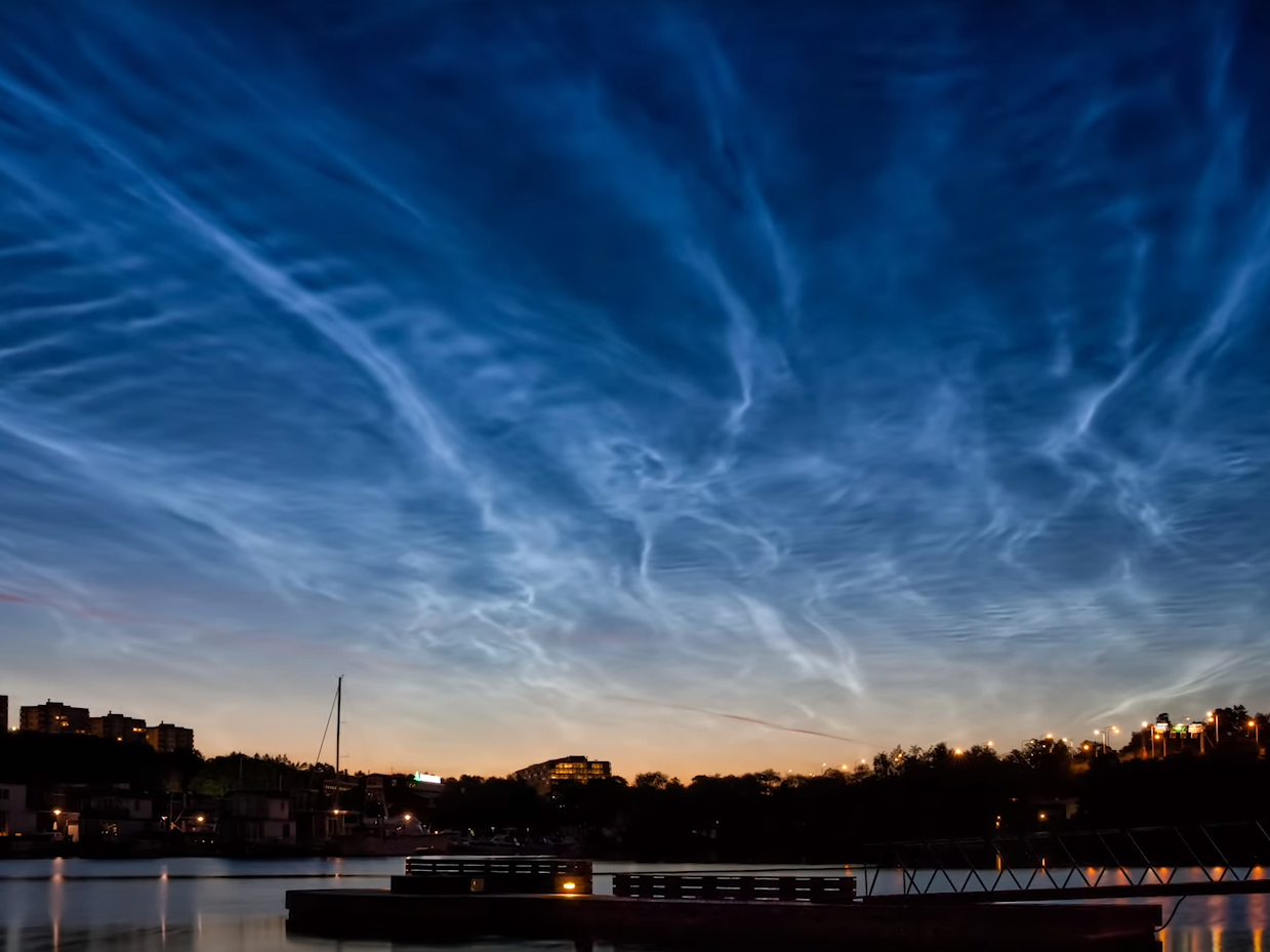 Rare Electric Blue Clouds Captured On Film By Nasa The Independent