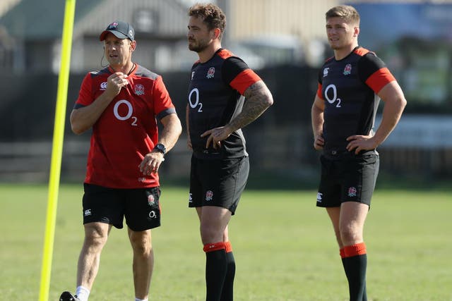Scott Wisemantel (left) insists Danny Cipriani (centre) still has a role to play with the England squad