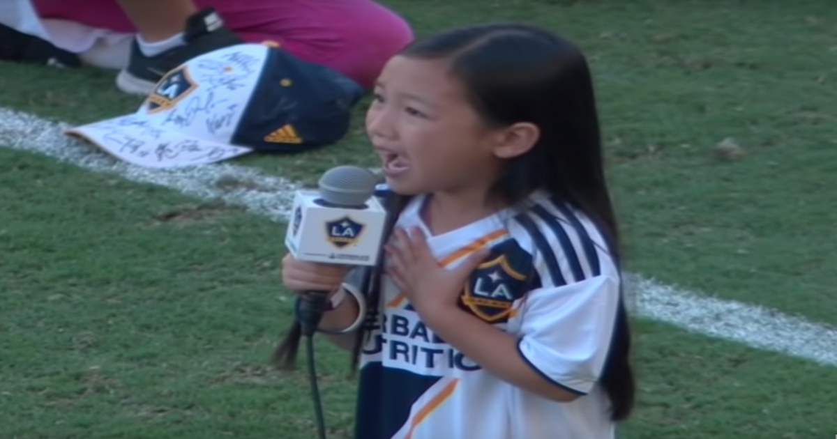 Linwood, New Jersey Pageant Queen Sings Anthem At Yankees Game