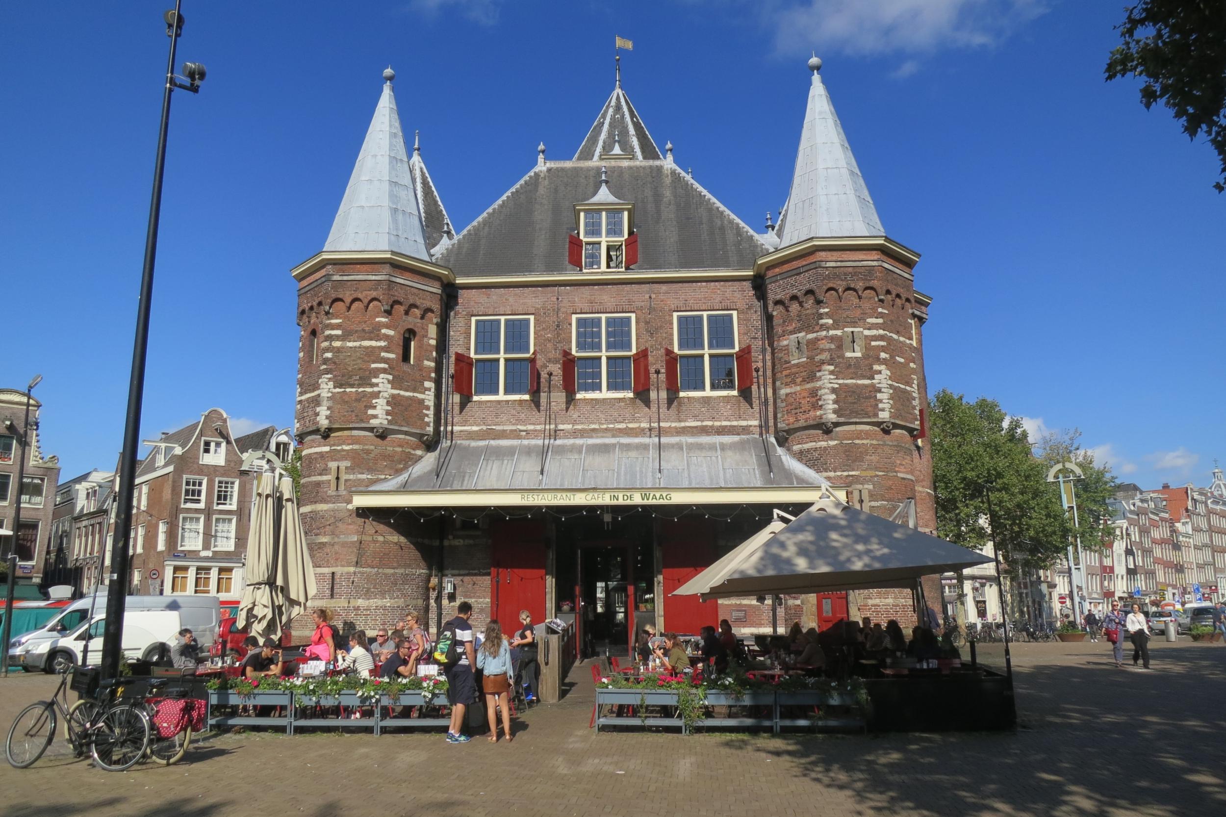 De Waag (the weighing house) was originally part of the old city walls