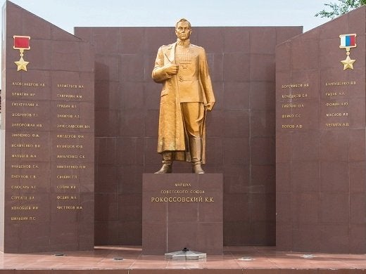 The memorial wall with Anatoliy Chepiga as the last name under the Gold Star honour list, at the Far-Eastern Military Command Academy in Blagoveshensk, Russia