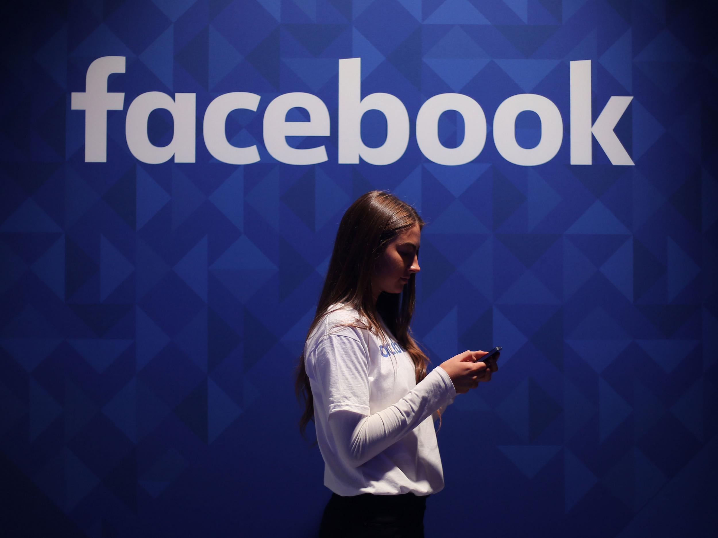 Facebook reported profits of £62.7m on sales of £1.27bn in 2017