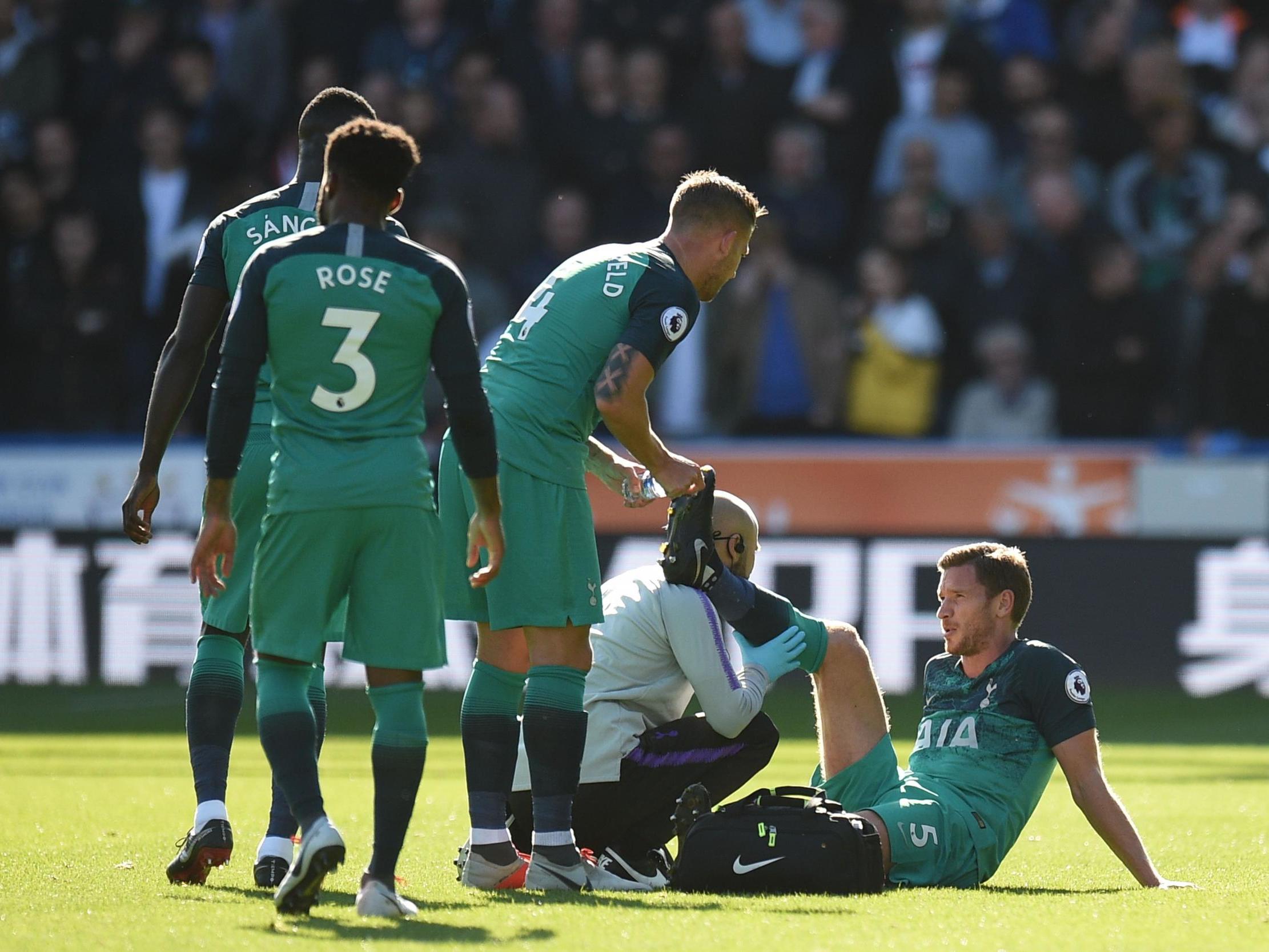Vertonghen was forced off at the weekend (AFP/Getty Images)