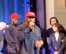Kanye West booed by SNL audience after pro-Trump speech