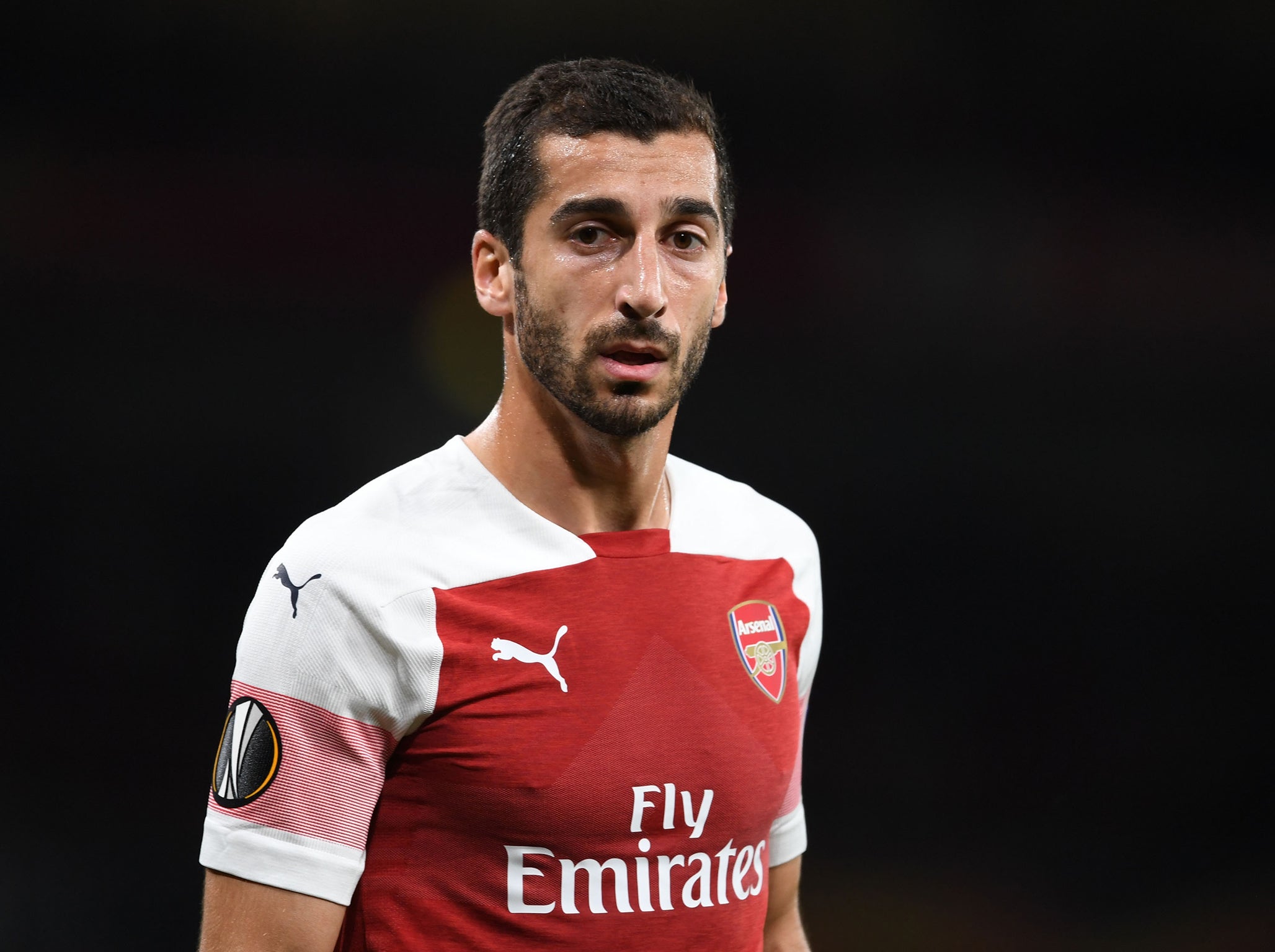 Henrikh Mkhitaryan trains with his new Arsenal teammates for the first time