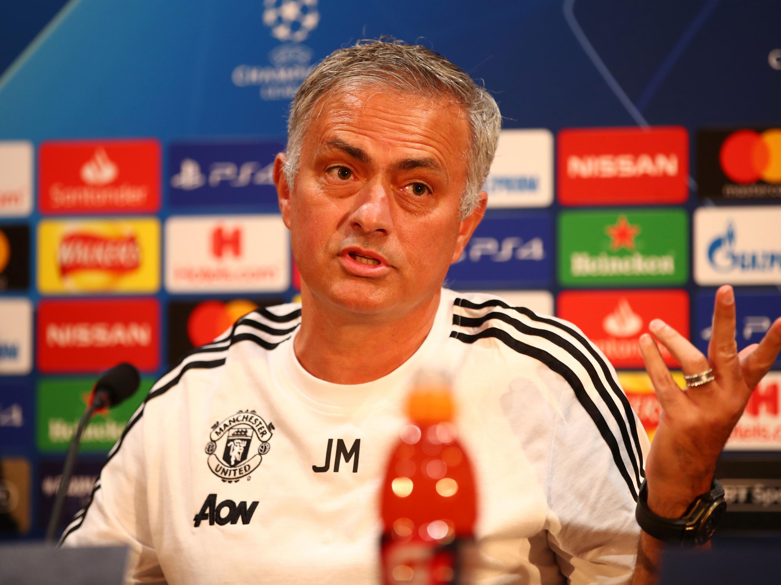 Jose Mourinho challenges Manchester United players to show &apos;they love the club as much as the fans&apos;