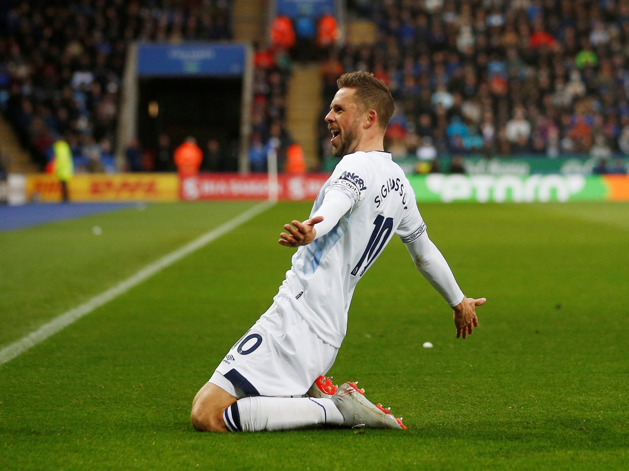 Everton beat Leicester 2-1 in their last league outing