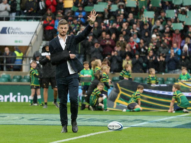 Rob Horne was given a standing ovation at Twickenham