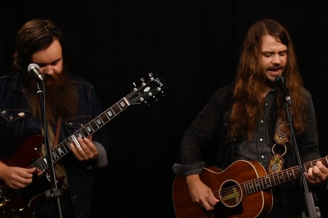 Brent Cobb (right) appears in Music Box season 4, episode #33