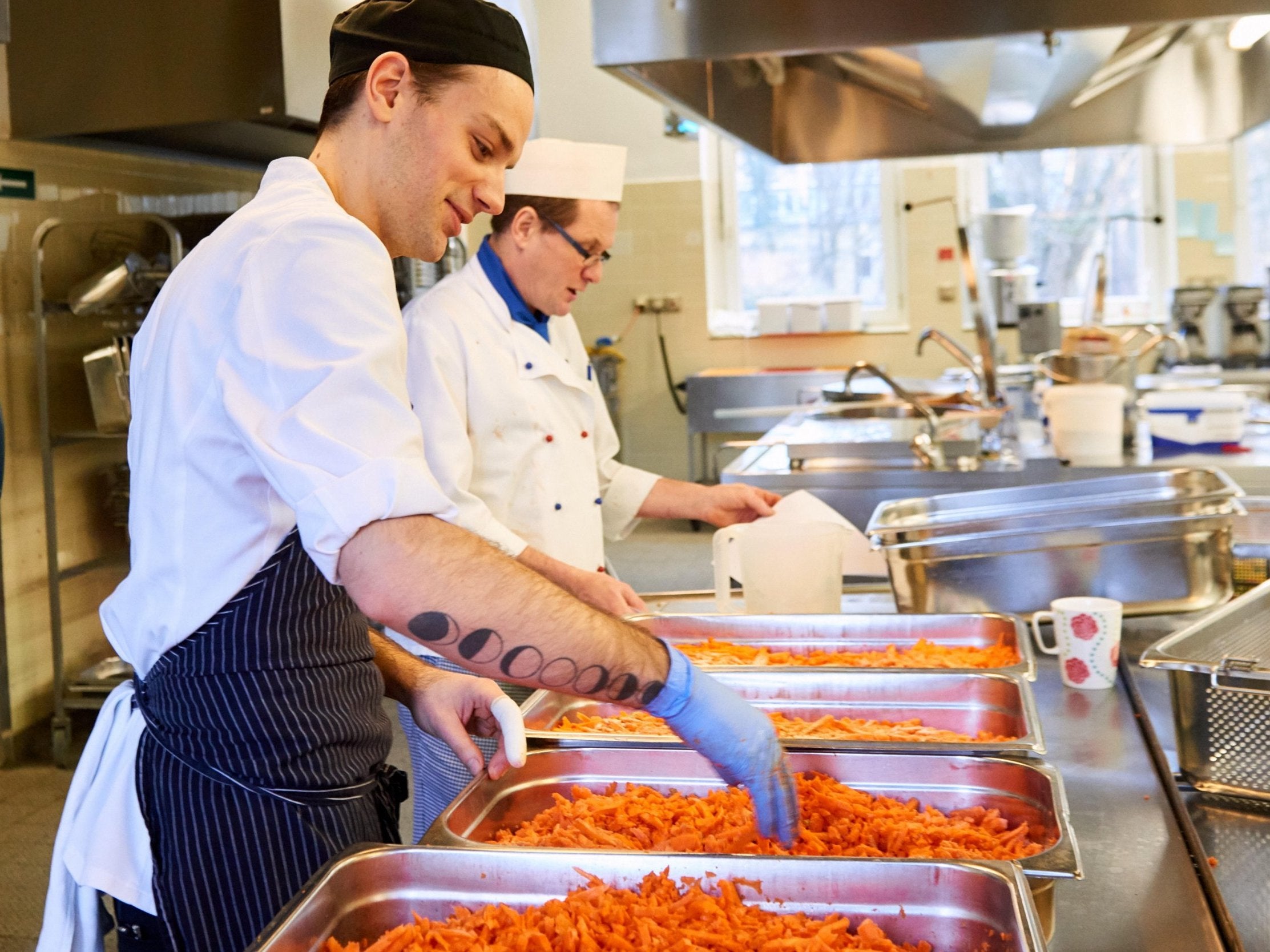 Chef Patrick Wodni helps prepare one of his many healthy dishes at Havelhöhe hospital