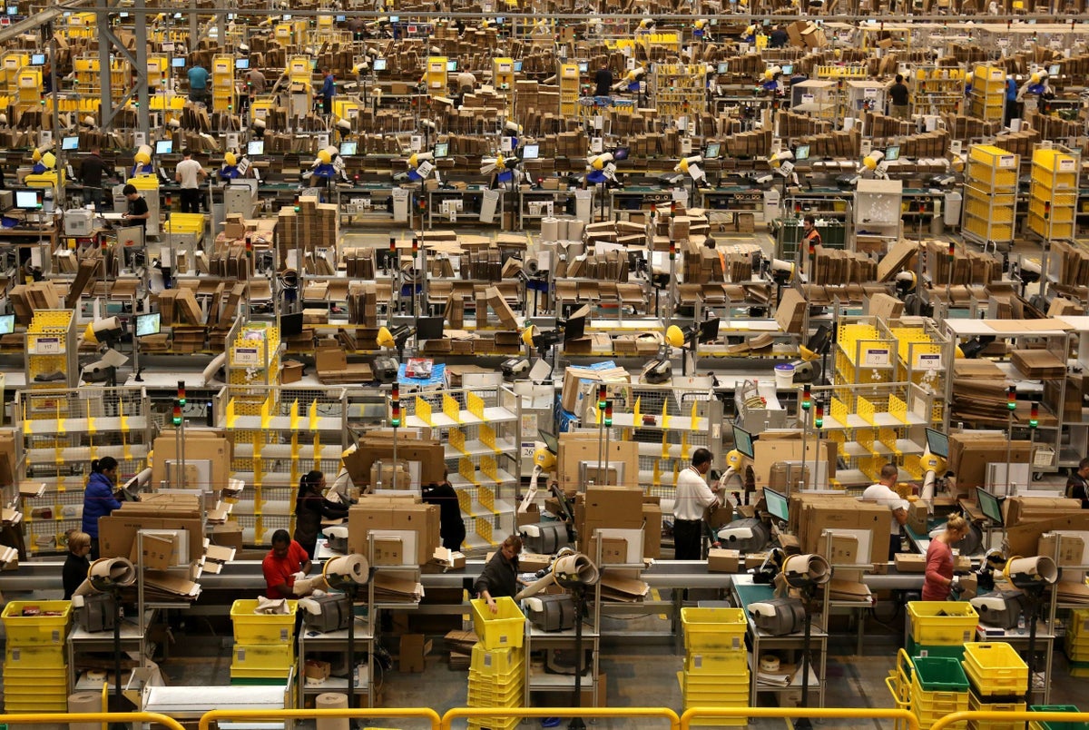 Amazon Workers Report 440 Serious Safety Incidents Including Fractures And Sub Zero Conditions The Independent The Independent