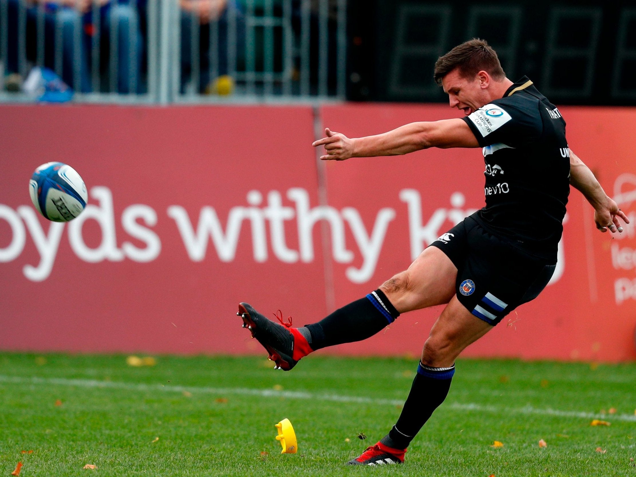 Freddie Burns missed a penalty that would have clinched the game for Bath