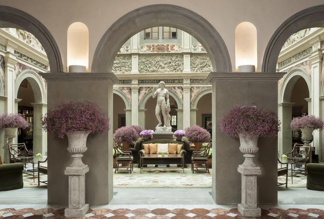 <p>Art gallery or palatial hotel? The luxurious Four Seasons</p>