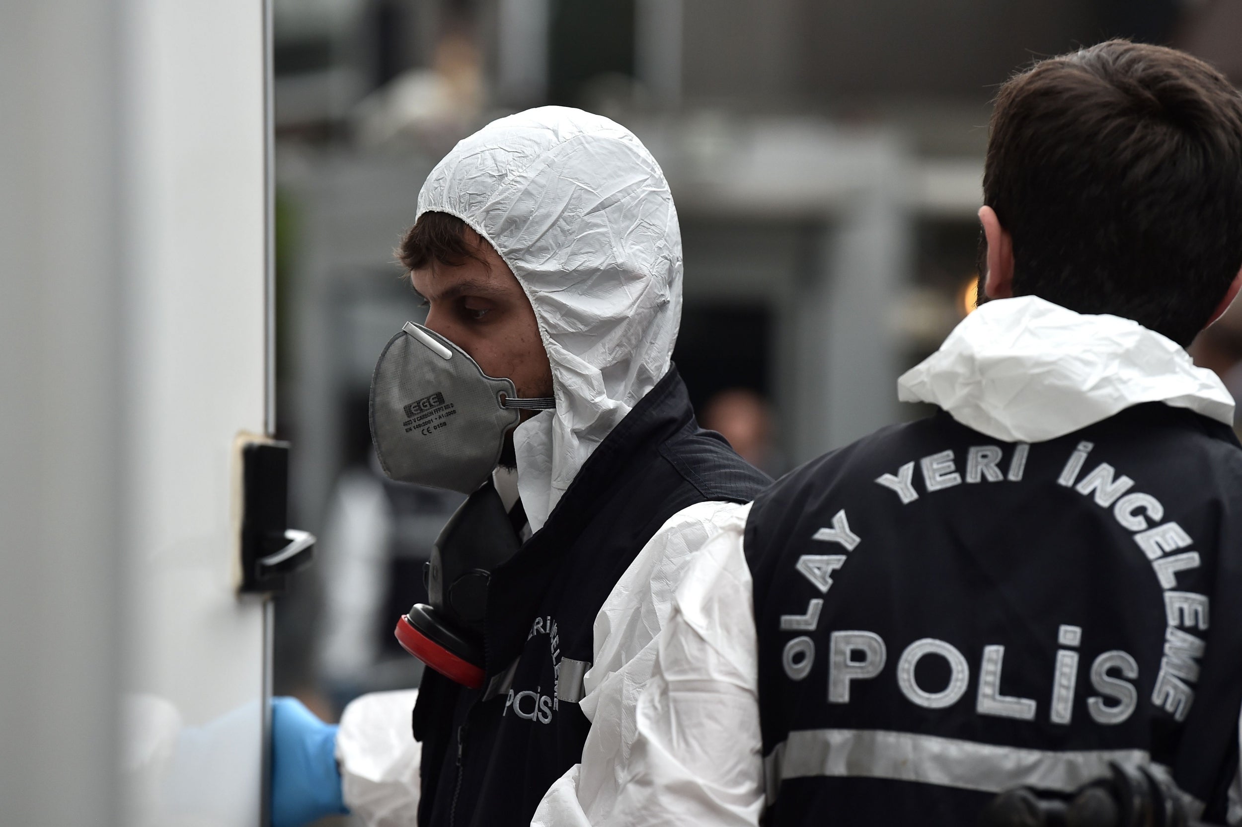 Turkish forensic and investigation officers arrive at Saudi consul’s residence in Istanbul