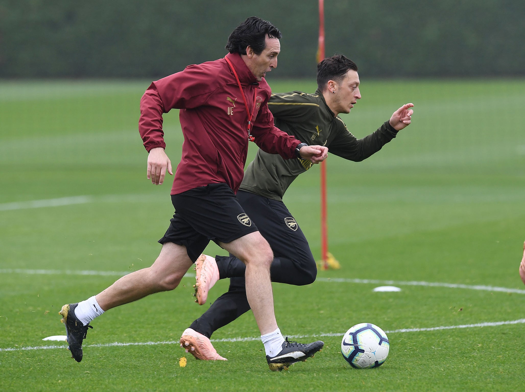 Arsenal: Treat Henrikh Mkhitaryan like Mesut Ozil's equal