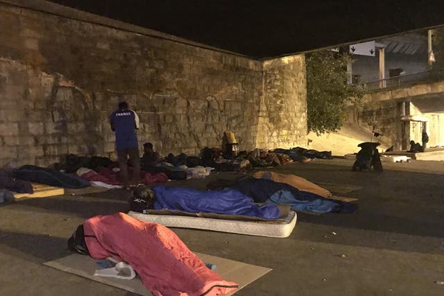 Refugees sleep on Paris streets, close to so-called 'Crack Hill'