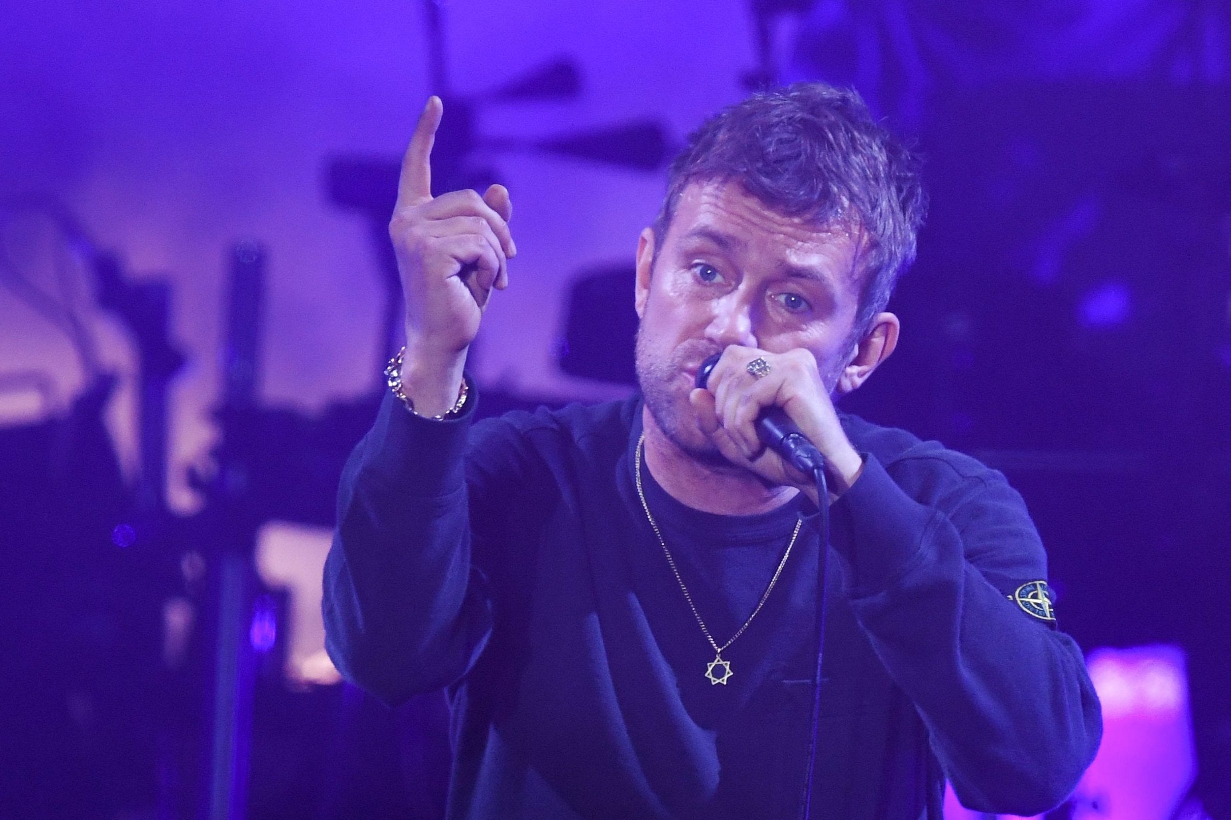 Gorillaz Play Blur s Song 2 With Graham Coxon At Demon Dayz Festival