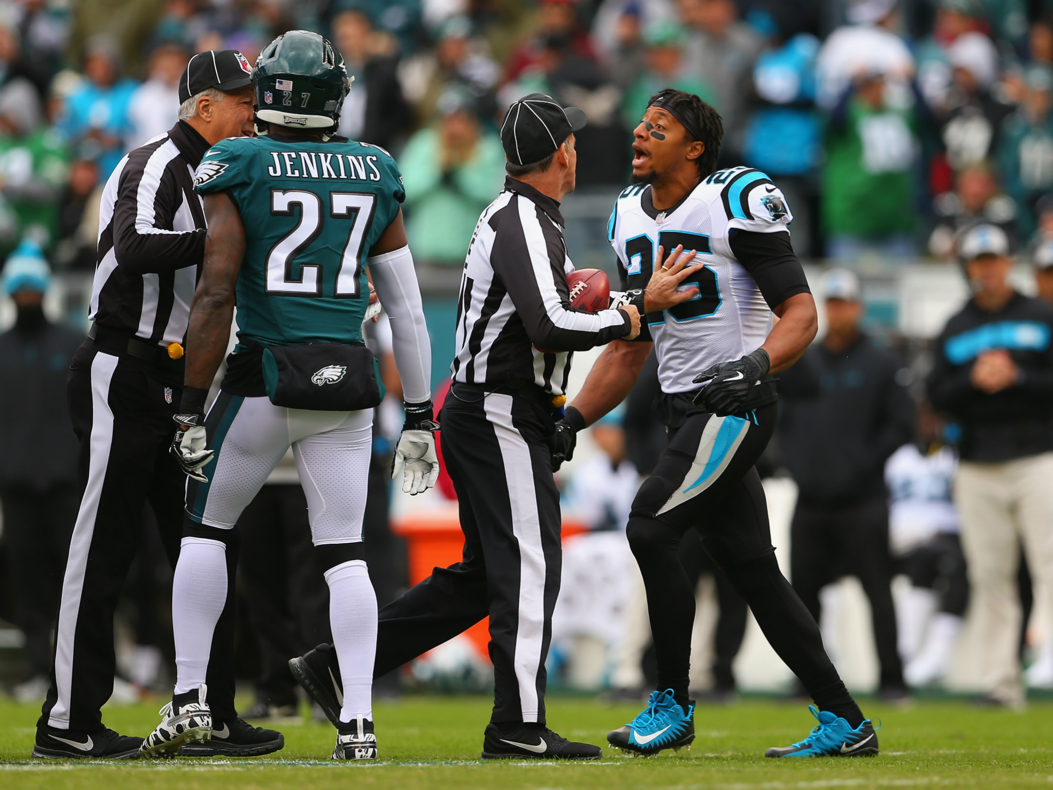 Eric Reid Accuses Malcolm Jenkins Of Selling Out Nfl Social