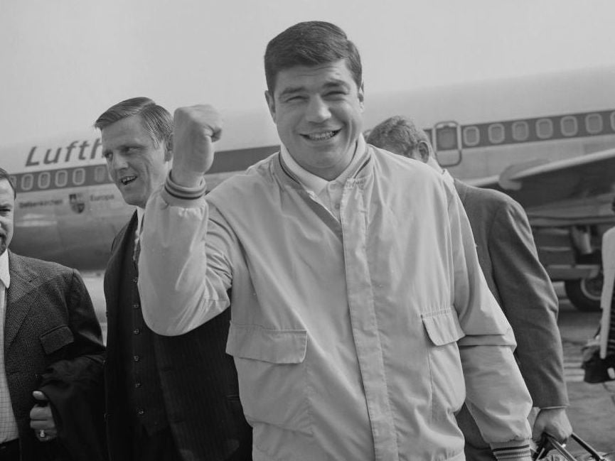 Mildenberger arrives at London’s Heathrow airport in September 1968 before his fight with Henry Cooper