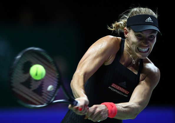 Angelique Kerber evened up her record to 1-1 at the WTA Finals