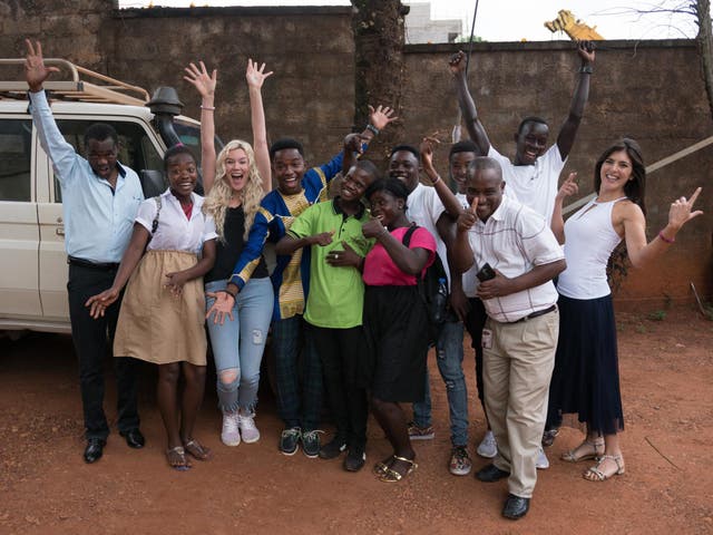 Joss Stone meets with school children in the Central African Republic