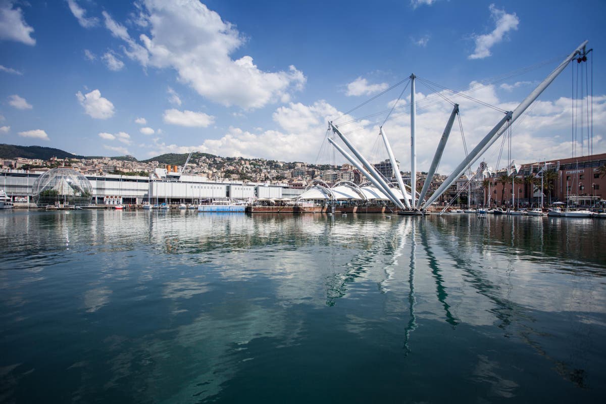 Italian Open Water Tour in Genoa