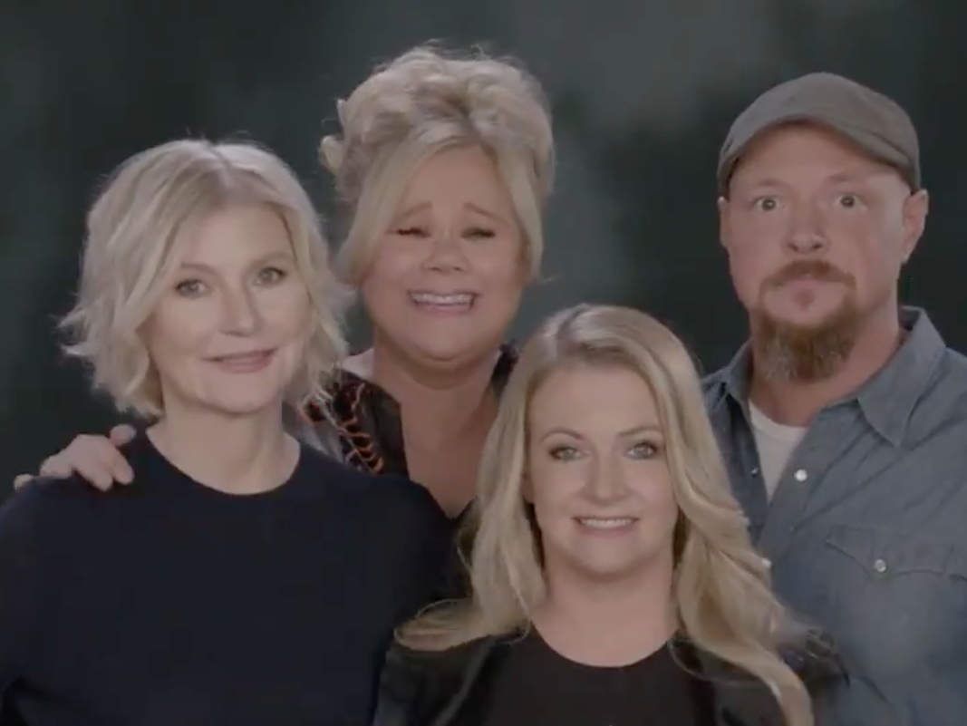 Sabrina The Teenage Witch Cast Send Best Witches To Netflix Reboot
