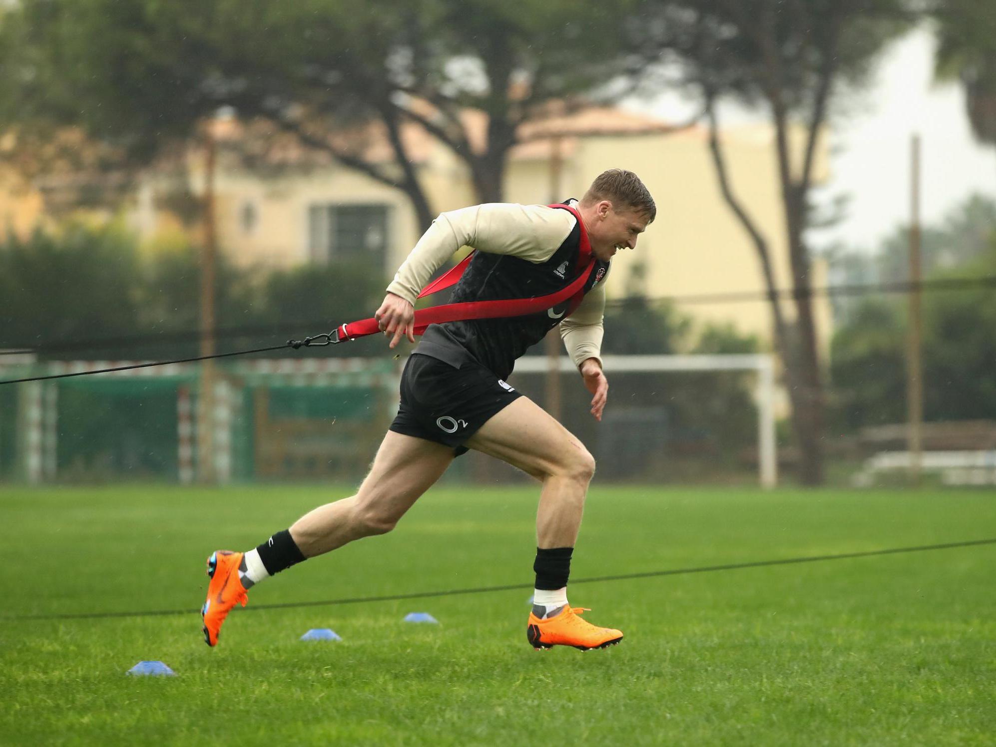 Ashton gets to grips with being back in the England squad at their Portugal training camp (Getty )