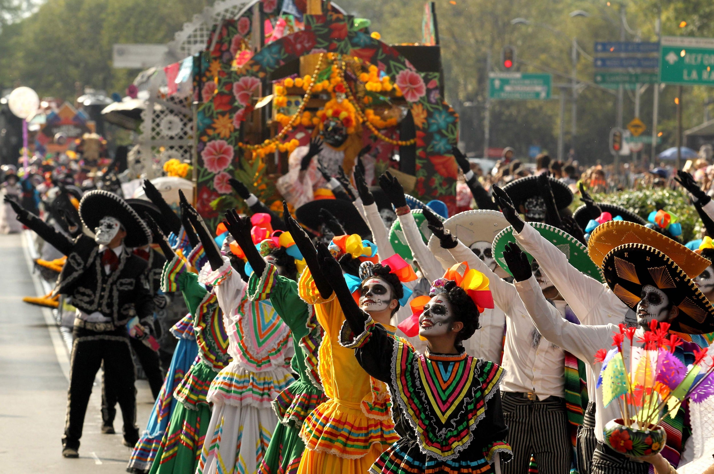Фестиваль день мертвых в Мексике