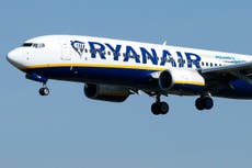 Ryanair investors call for chairman to stand down