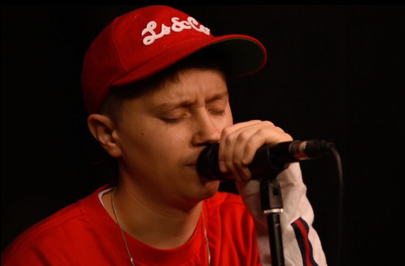 Conor Mason of Nothing But Thieves