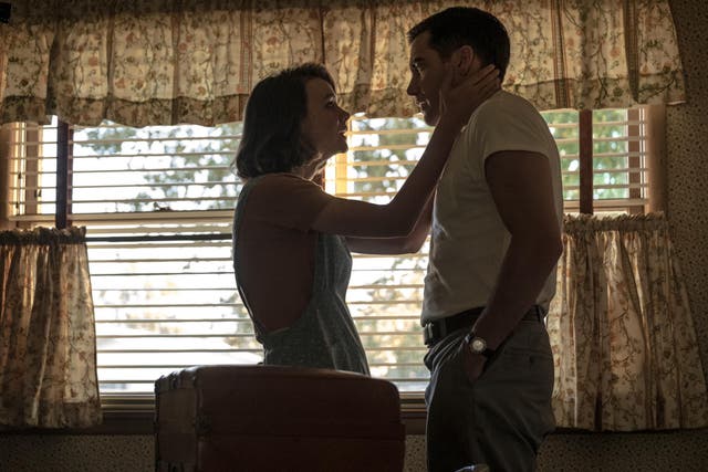 Carey Mulligan and Jake Gyllenhaal portray a crumbling marriage in 'Wildlife'