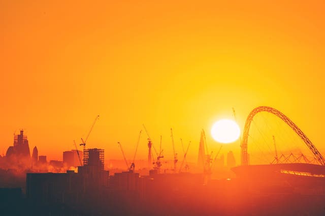 <p>A picture of the London skyline, taken at sunrise</p>