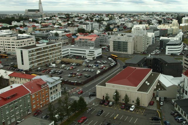 Competitive location: Reykjavik is the hub for Icelandair and Wow Air