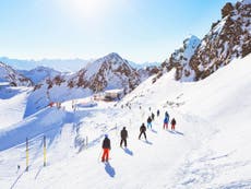 How to avoid getting an injury on a skiing holiday