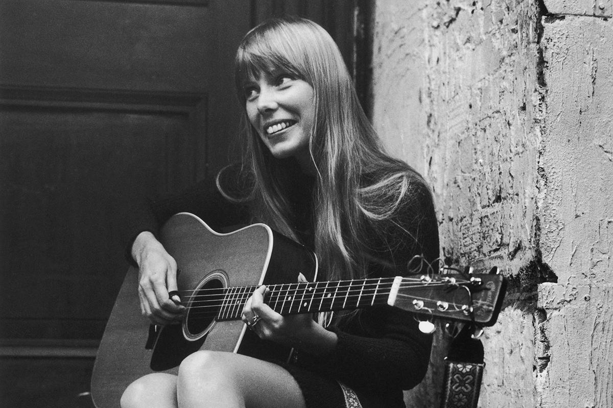 From Joni Mitchell to James Taylor: How singing voices can get better with age