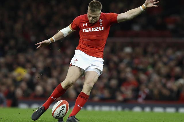 Gareth Anscombe in action for Wales