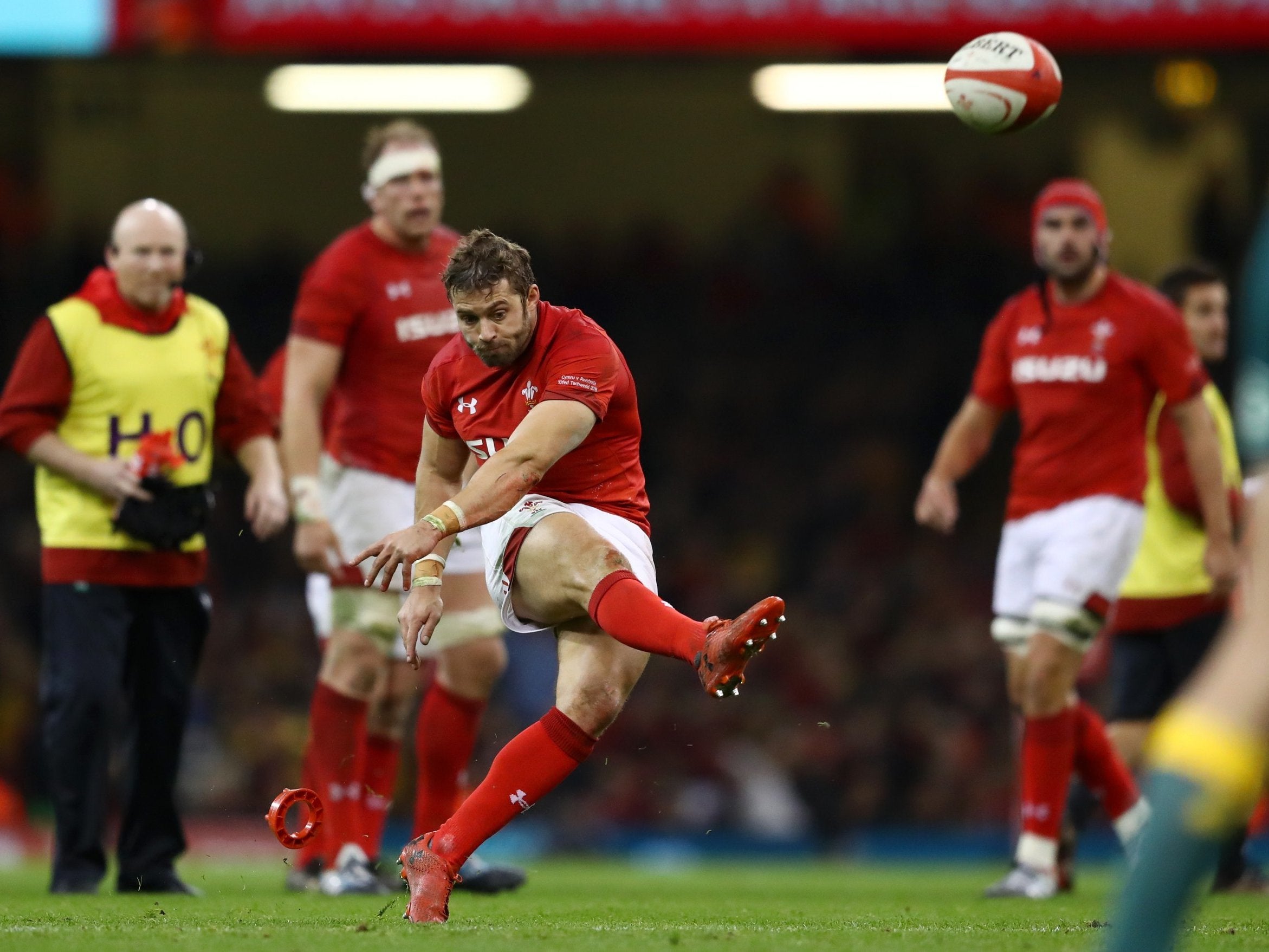 Leigh Halfpenny scored two and missed two penalties before being forced off