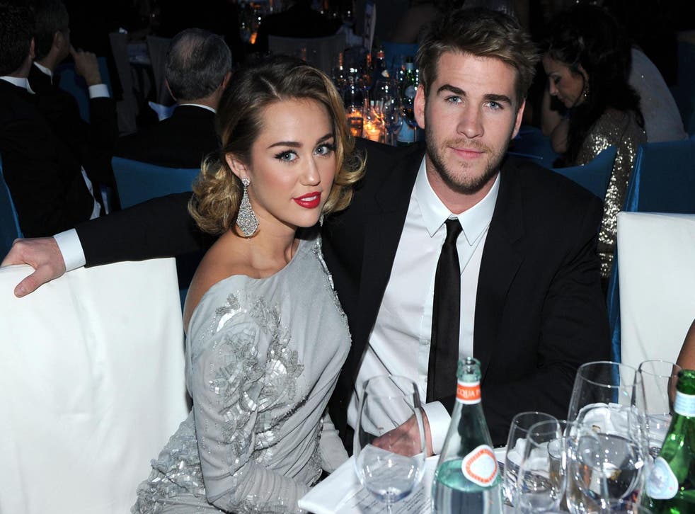 Miley Cyrus and Liam Hemsworth donate $500,000 after losing home in wildfire (Getty)